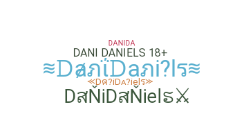 الاسم المستعار - DaniDaniels